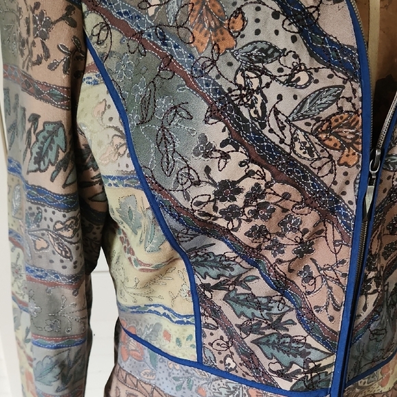 Coldwater Creek Multicolor Patterned Floral Jacket With Embroidery - Picture 11 of 11